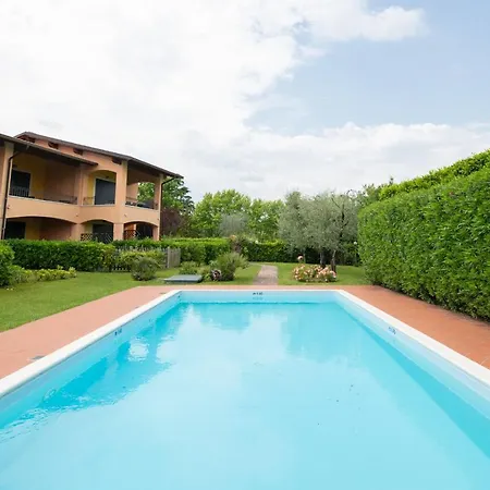 Casa Della Rocca דירה *